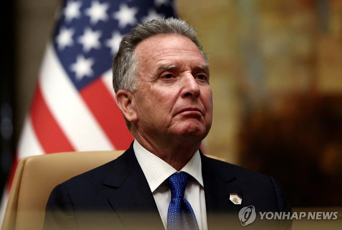 트럼프 특사 이란에 핵폐기 거부하면 다음 수순