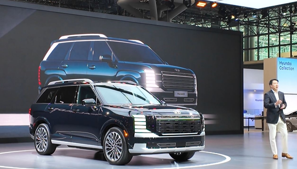 16일(현지시간) 현대차 디 올 뉴 팰리세이드를 공개하고 있는 이상엽 현대차그룹 부사장