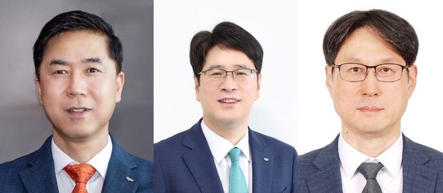 (왼쪽부터)신용보증기금 이주영 전무이사, 김승관 상임이사, 이영우 상임이사. (사진=신용보증기금 제공)