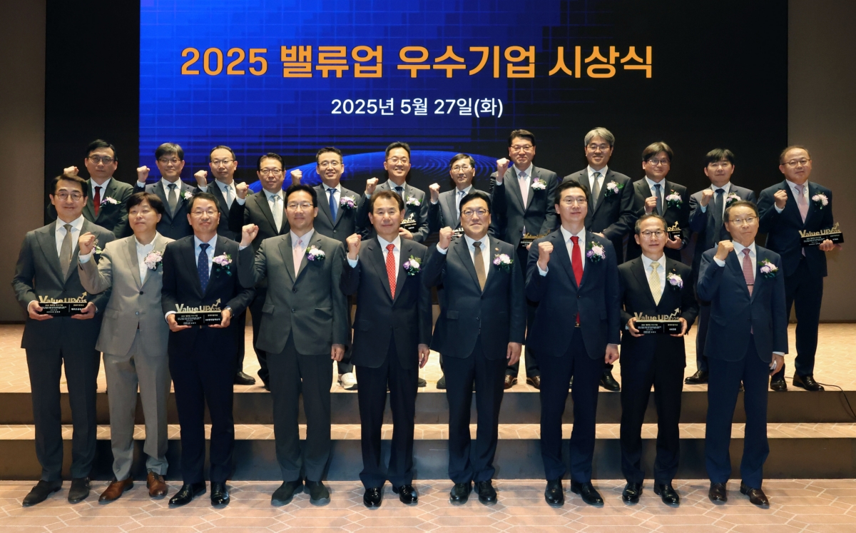 한국거래소가 27일 서울사옥 컨퍼런스홀에서 밸류업 프로그램의 성과와 향후 과제를 논의하는 세미나를 개최했다. (사진:한국거래소)