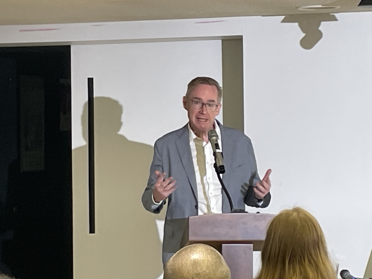 25일 주한영국대사관에서 축사를 하는 콜린 크룩스 주한영국대사의 모습 (주한영국대사관 제공)